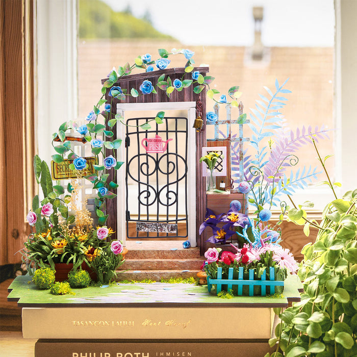 Garden Entrance-DIY Dollhouse